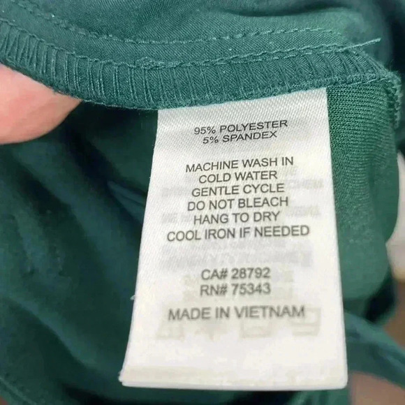 Cupcakes and Cashmere High Waist Green Pants with Sash in Size Medium. - Picture 6 of 10